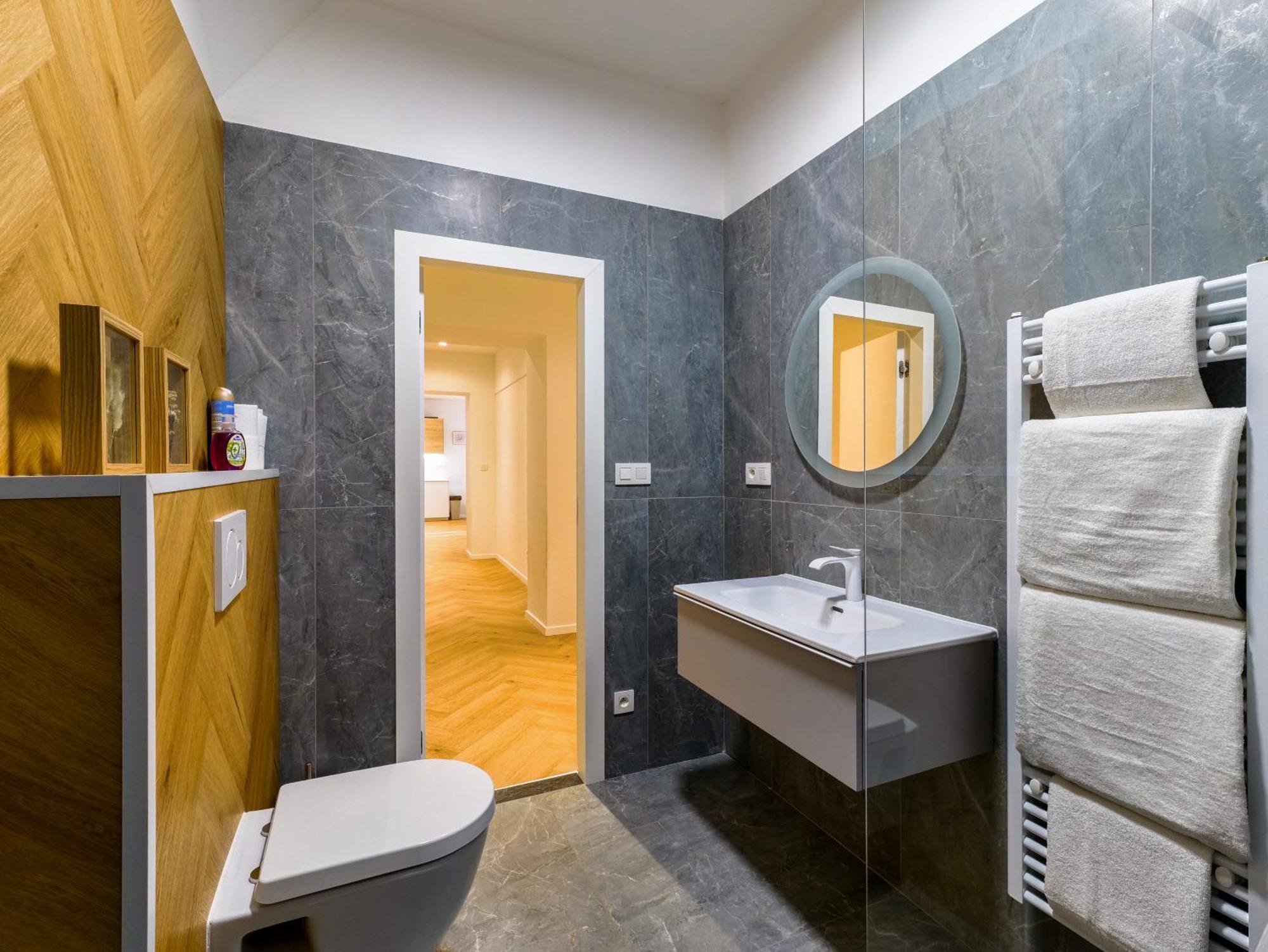 Hviezdoslavova Apartments, Trnava Centre, Parking Available Exteriör bild