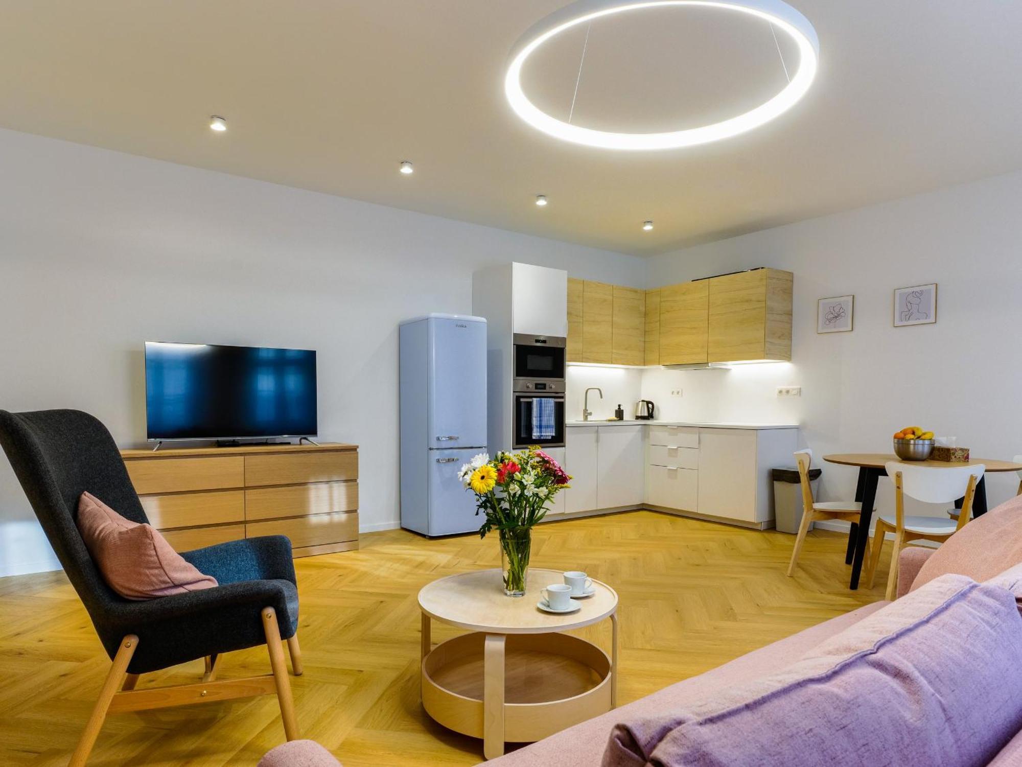 Hviezdoslavova Apartments, Trnava Centre, Parking Available Exteriör bild