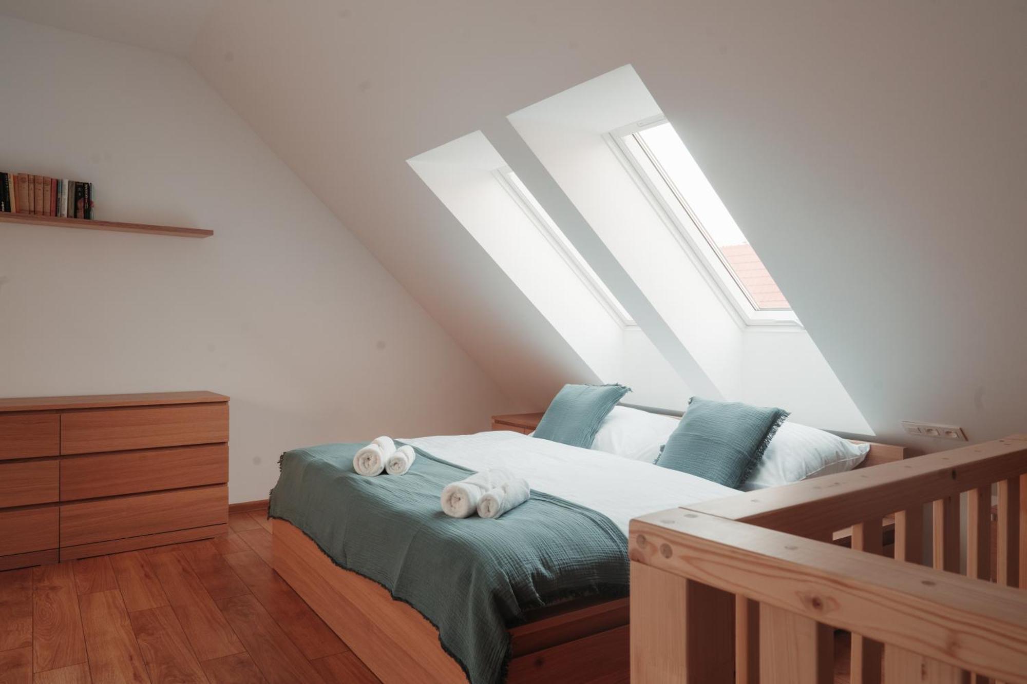 Hviezdoslavova Apartments, Trnava Centre, Parking Available Exteriör bild