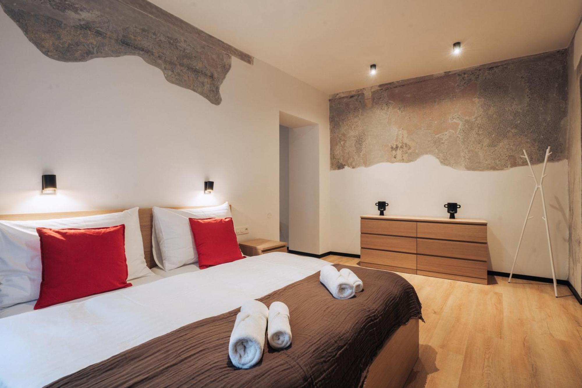 Hviezdoslavova Apartments, Trnava Centre, Parking Available Exteriör bild