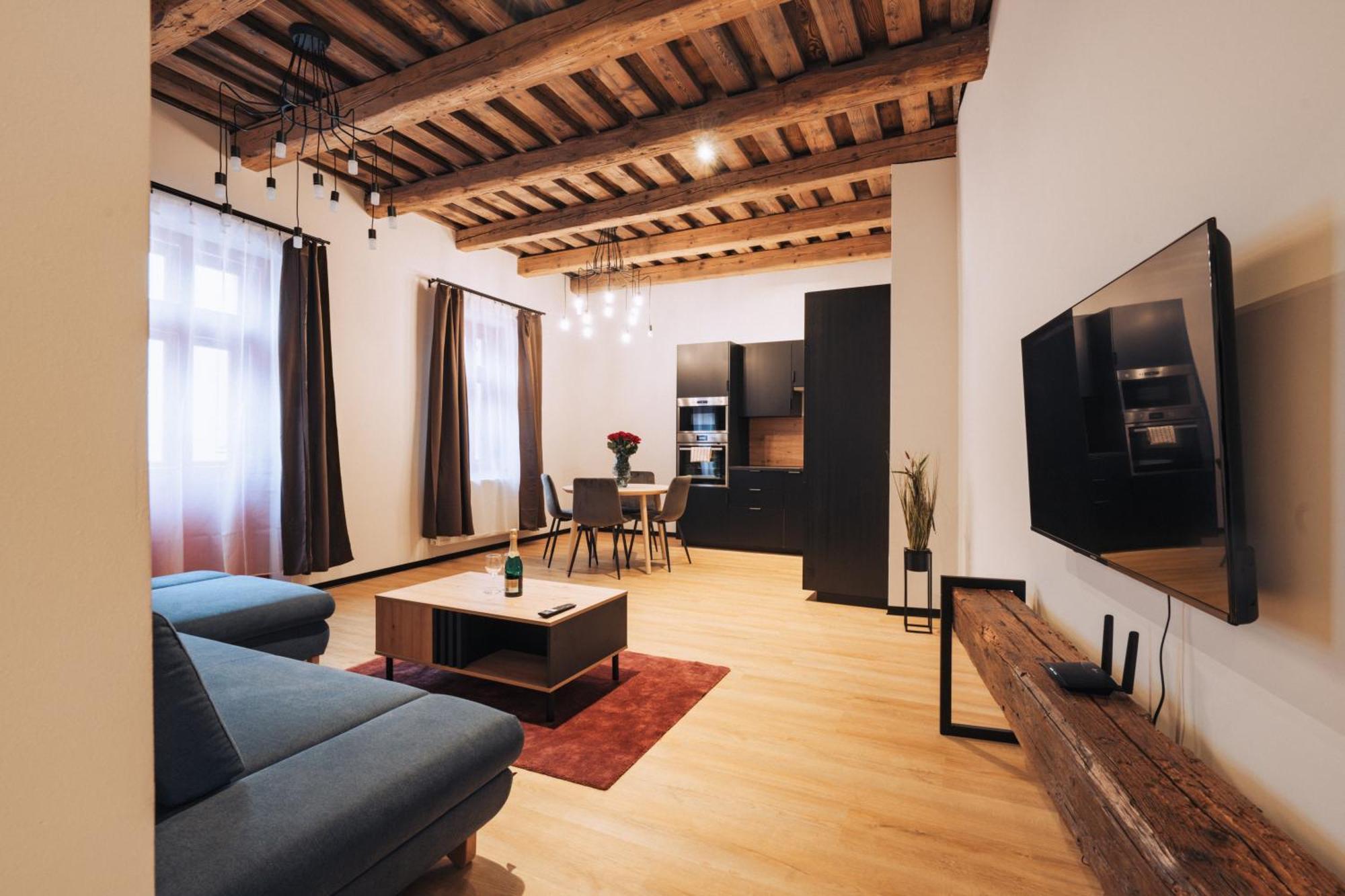 Hviezdoslavova Apartments, Trnava Centre, Parking Available Exteriör bild
